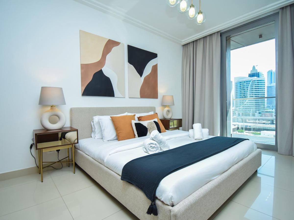 Luxurious 1 Bedroom Boulevard Point Mall Access * Dubai