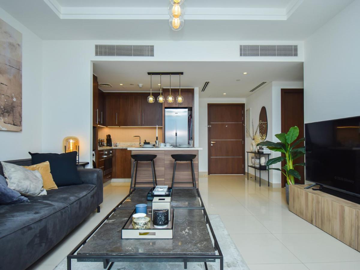 Luxurious 1 Bedroom Boulevard Point Mall Access * Dubai