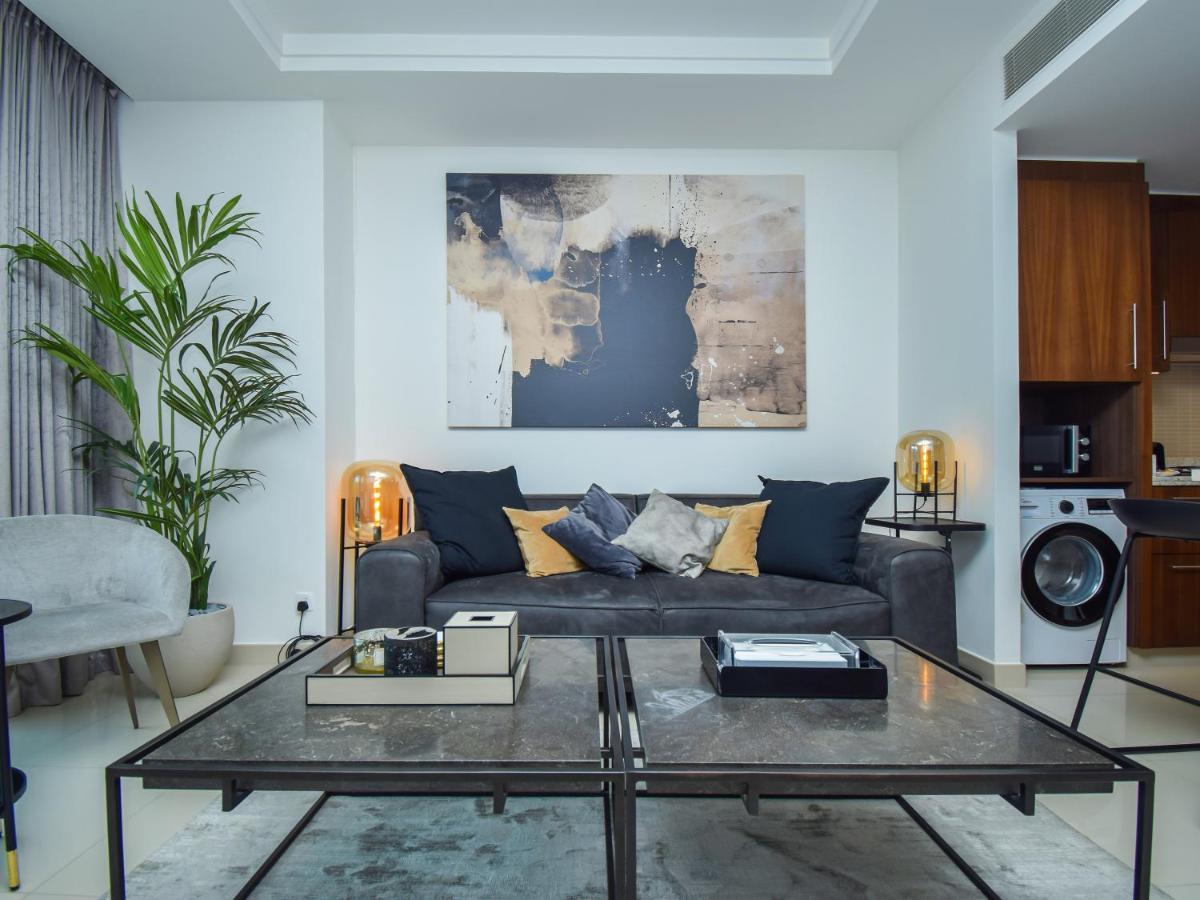 Apartment Luxurious 1 Bedroom Boulevard Point Mall Access *