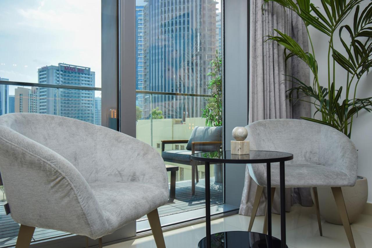Luxurious 1 Bedroom Boulevard Point Mall Access *