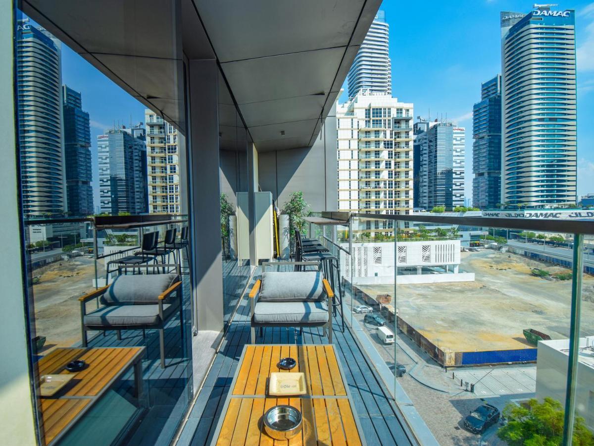 Luxurious 1 Bedroom Boulevard Point Mall Access