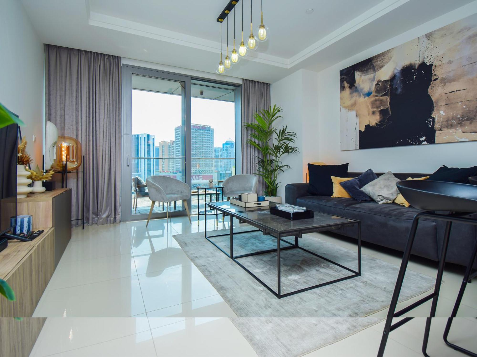 Luxurious 1 Bedroom Boulevard Point Mall Access Dubai