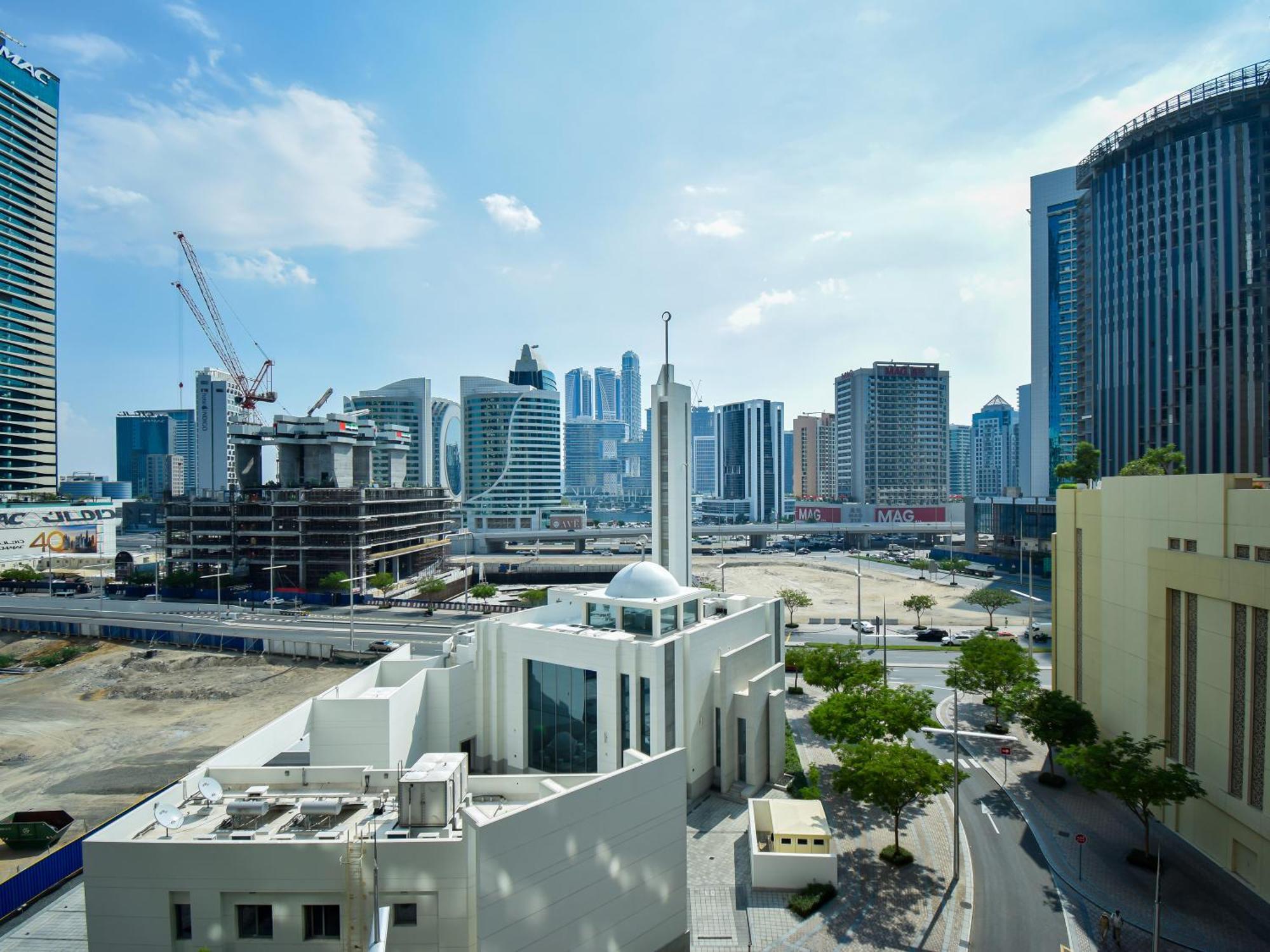 Apartment Luxurious 1 Bedroom Boulevard Point Mall Access *